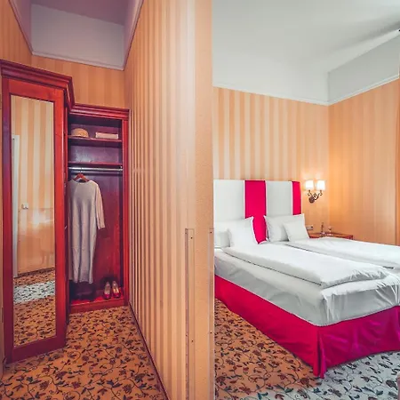 ホテル Sanct Peter バート・ノイェンアール・アールヴァイラー