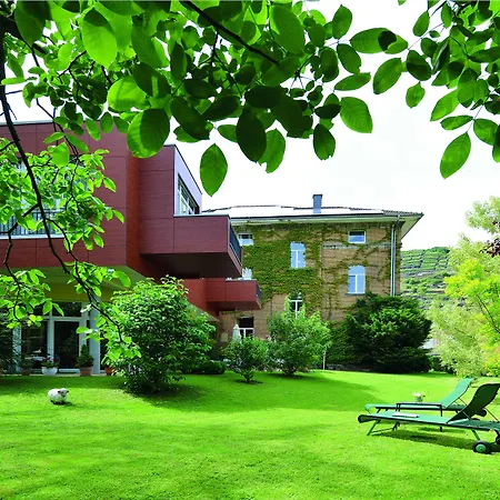 Sanct Peter バート・ノイェンアール・アールヴァイラー